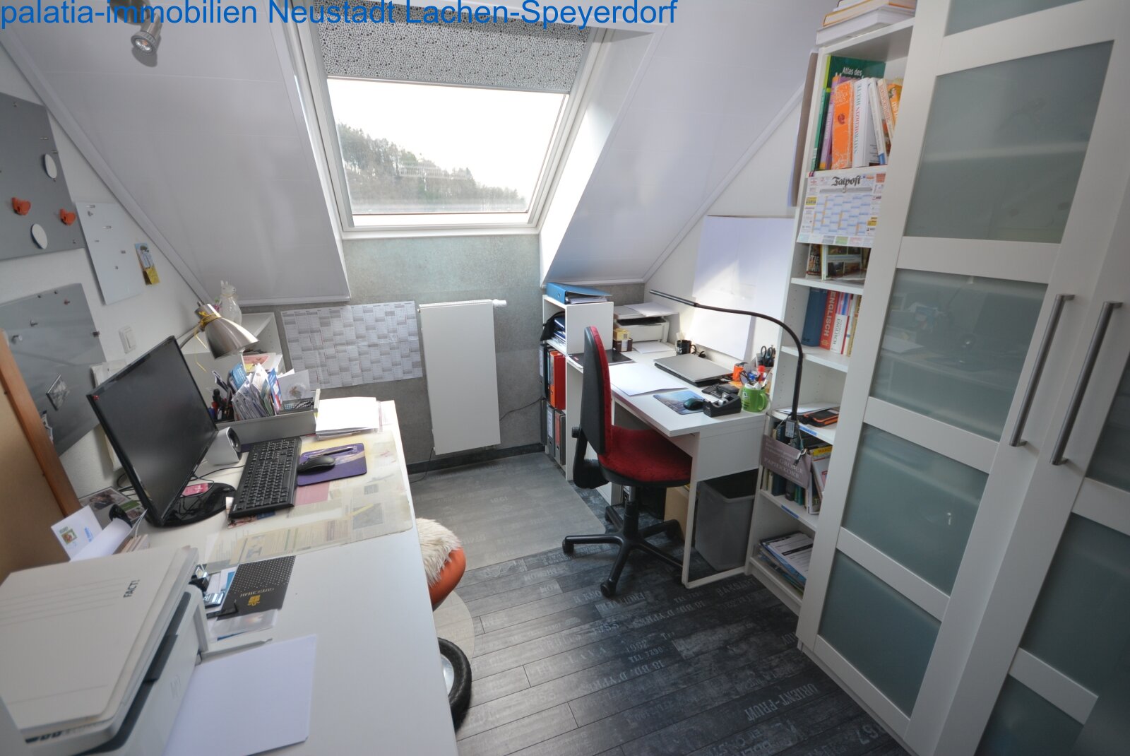 Büro EG