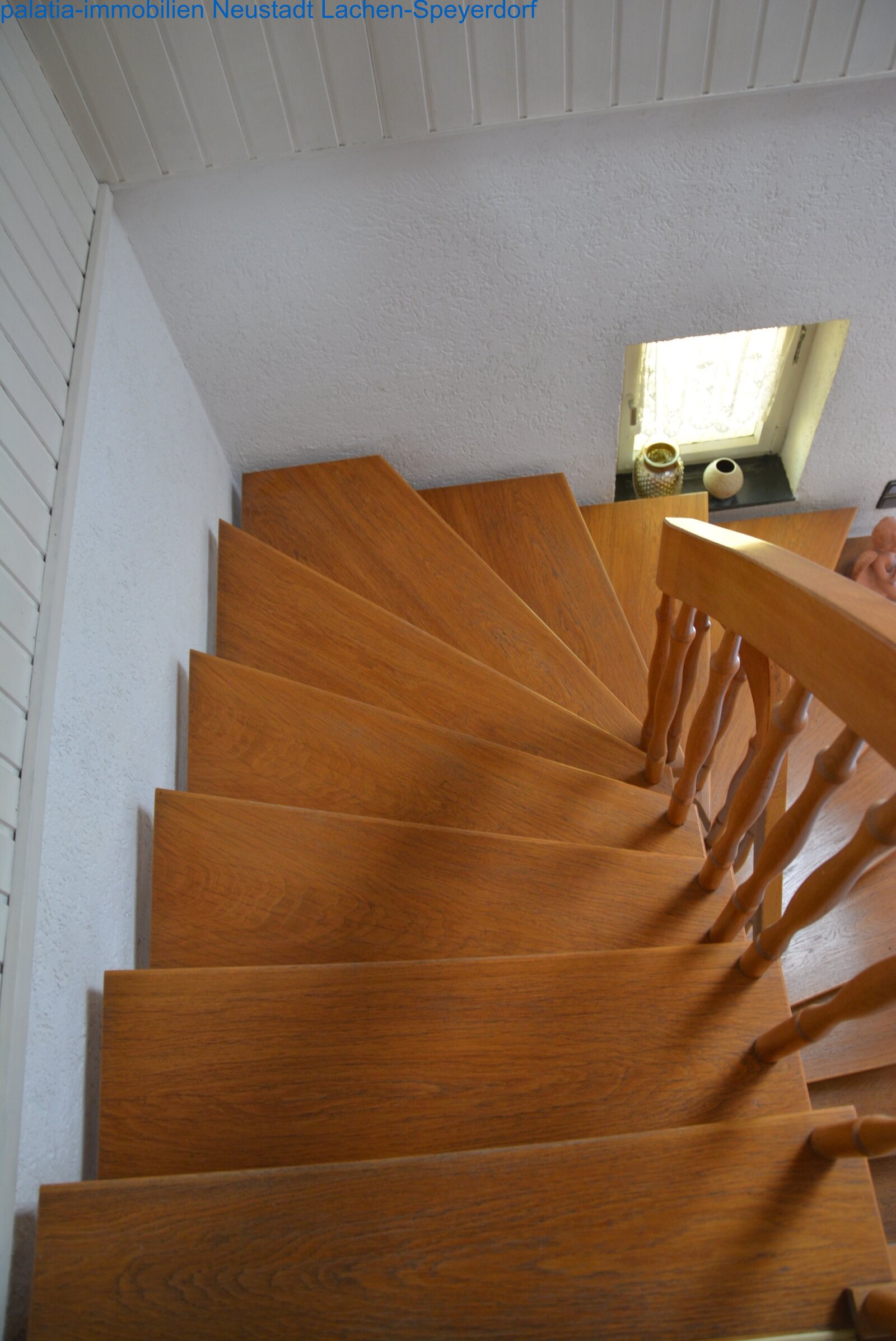 Treppenanlage ins OG Treppenanlage ins OG